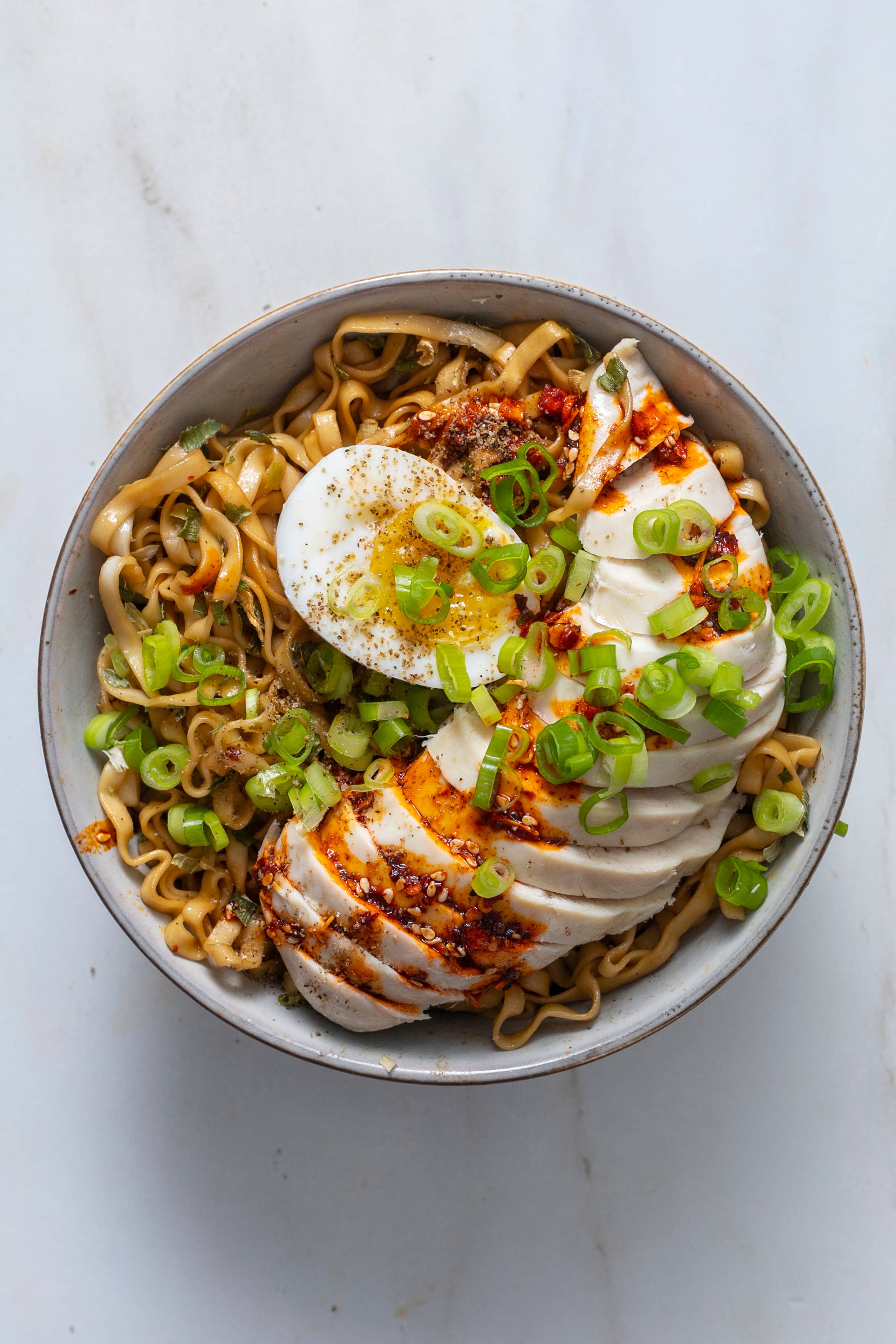 チュルミ Momofuku Tingly Chili Noodles – Solstad House