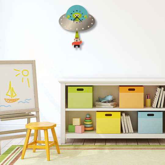 Saucer Pendulum Clock